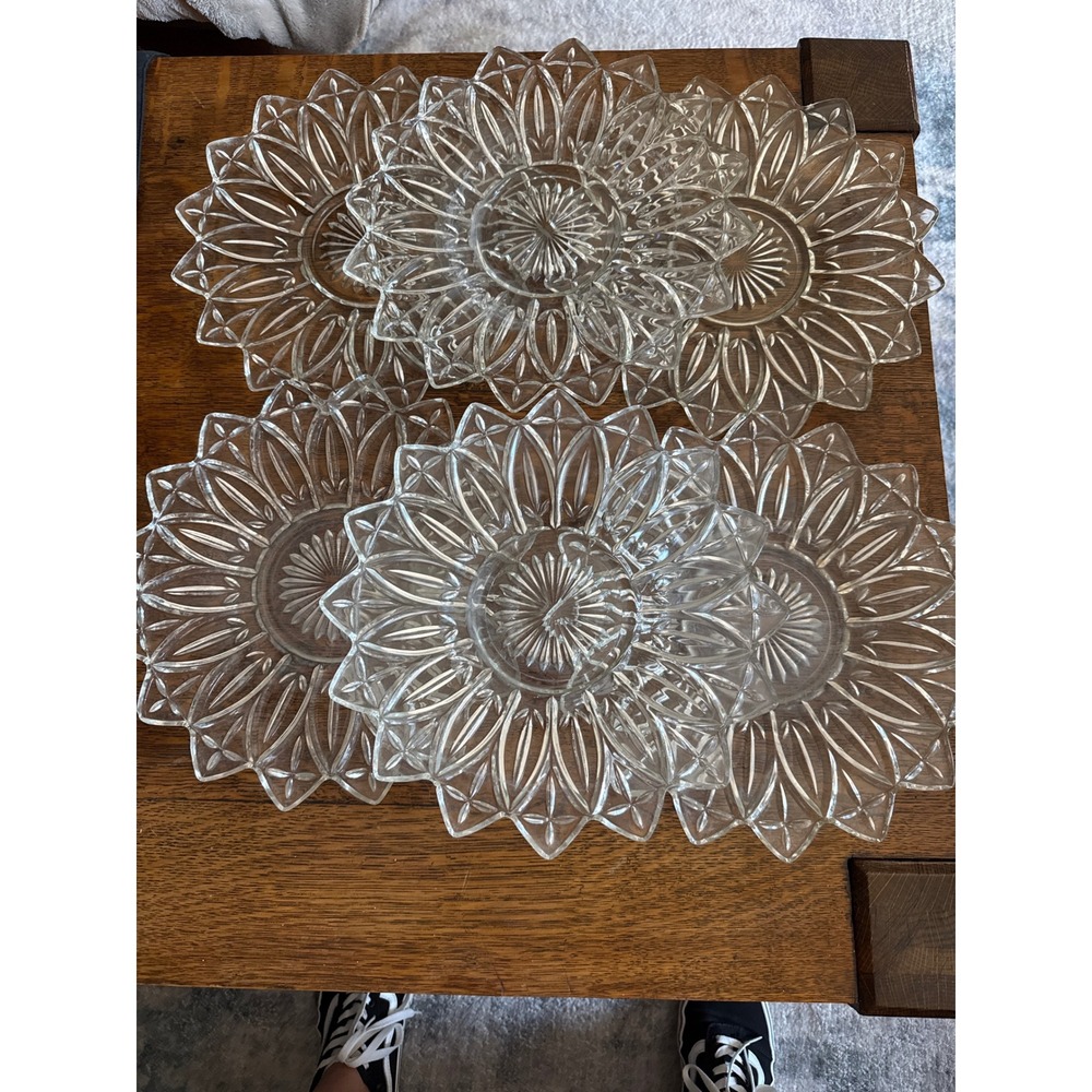 Federal Glass Petal Clear Sunburst Scalloped 8 Inch Plates Set of 6 Vintage MCM
